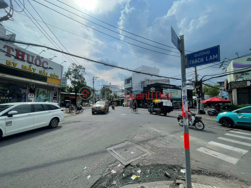 Frontage of Nguyen Ly street, center of Tan Phu district, area 3x7m, built with 3 business floors, peak price is only 2.3 billion TL. Sales Listings