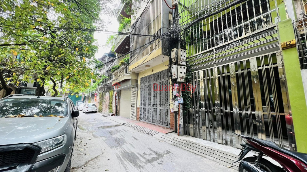 Hoang Cau Townhouse for Sale, Dong Da District. 70m Frontage 4m Approximately 18 Billion. Commitment to Real Photos Accurate Description. Owner Can Sales Listings