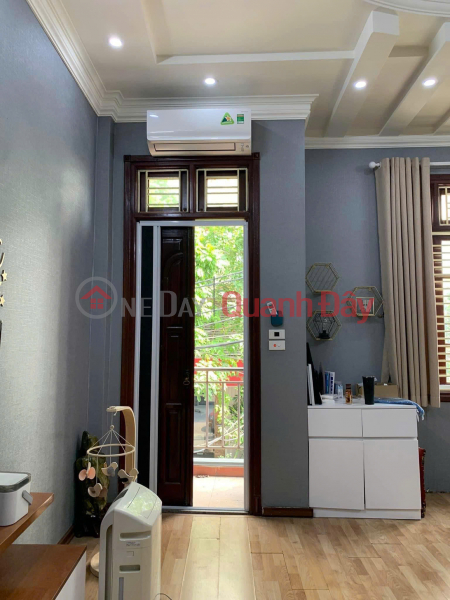 House for rent in alley for Spa and Coffee business, Nguyen Chi Thanh - Dong Da - 50m2 - 4 floors - 25 million Vietnam | Rental | đ 25 Million/ month