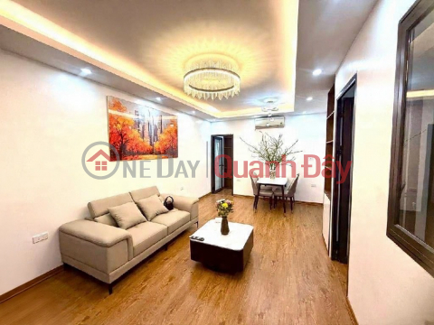 căn hộ tập thể tầng 2 hoàng quốc việt DT 65m giá 4,18 tỷ full nội thất _0