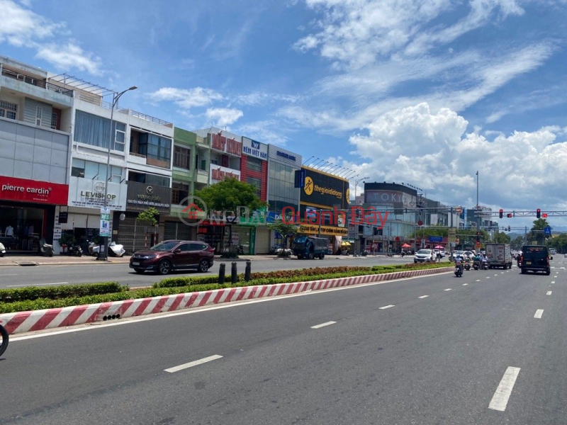 ₫ 7.9 Billion SYNTHESIS FRONT OF DIEN BIEN PHU DUONG 36m Ngon Bank area 70m2 price 7 billion 9