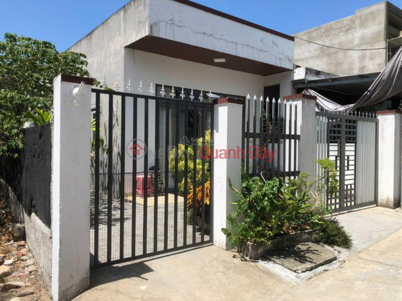 Urgent sale of a house with a huge area of 225m2, a car masterpiece in Ngu Hanh Son district, very cheap, just over 2 billion VND Sales Listings