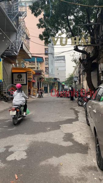 FOR SALE LAND GIVEN HOME C4 46M2, MT 6M Quan Hoa LOT 20M STREET 7 BILLION Sales Listings