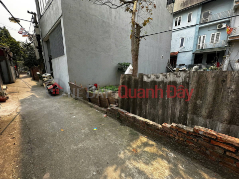 Bán 70m2 đất thổ cư Cổ Linh - 10m ra ô tô tránh - sát phố - chỉ nhỉnh 130tr/m2 _0