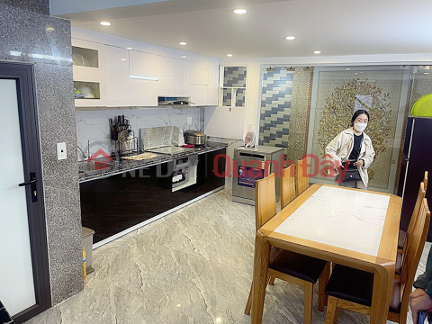 House for sale, lane 152 Cho Hang, area 64m 3 floors PRICE 3.2 billion with private yard and gate _0