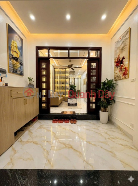 SIÊU PHẨM LÔ GÓC 3 mặt thoáng -- Nở hậu - Tâm điểm Hai Bà Trưng - 44m2 x 4 tầng - 9.X tỷ Niêm yết bán