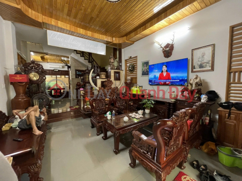 Nhà 3 tầng mặt tiền phố Tây An Thượng, cách biển Mỹ Khê 3 phút đi bộ _0