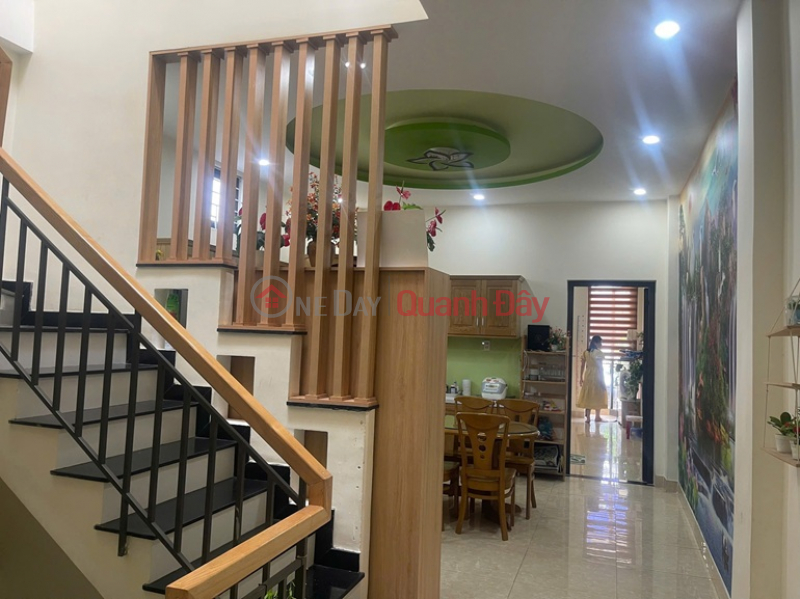 đ 5,4 tỷ, CHÍNH CHỦ Cần Bán Nhanh Căn Nhà 3 Tầng Mới Kiên Cố Tại Phường Thanh Khê Tây, Q. Thanh Khê, Đà Nẵng.