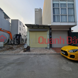 Own a riverside living space – 255m2 in Tan Quang, Van Lam. 11m wide road. Contact 0989894845 _0