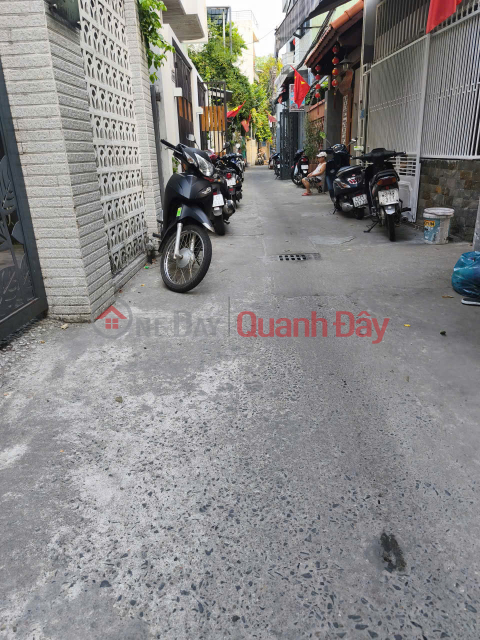 ► House K10 Pham Van Nghi, near Duy Tan University, 3-story reinforced concrete structure, modern, still new, 4.x billion VND _0