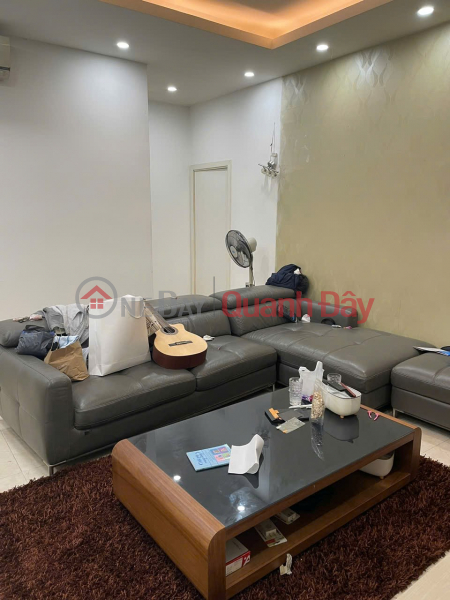 Owner Needs to Quickly Sell Vinh Phuc Apartment, Ba Dinh, Hanoi. Apartment Red Book, Contact Mr. Nghia Sales Listings
