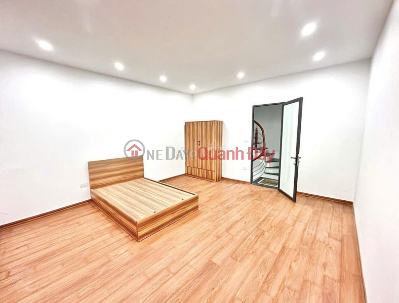 Làm ơn chọn, Nhà ở, Niêm yết bán đ 7,6 tỷ