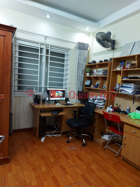 House for sale 42m2 Yen Phu street, Tay Ho Cars stop and enter the house 3.9 Billion VND Sales Listings