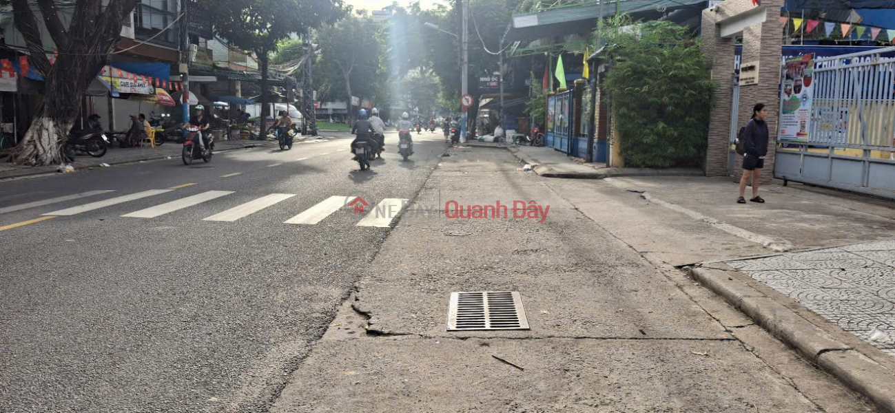 NHÀ 4 TẦNG – LÔ GÓC 2 MẶT TIỀN 10.5M – HẢI PHÒNG – TT ĐÀ NẴNG 11 TỶ Niêm yết bán