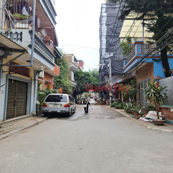 Property Search Vietnam | OneDay | Residential Sales Listings Land for sale in Gia Lam commune, near Vincom, car road. 202m², 8m square frontage. Investment price. 0989894845