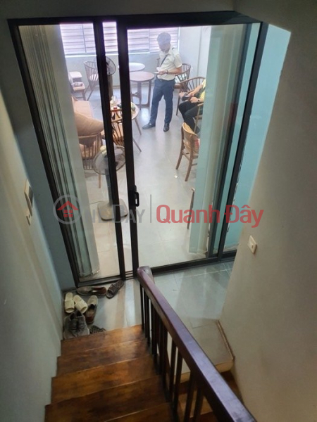 ₫ 15.4 Billion | House for sale on Quoc Tu Giam Street, Dong Da District. 30m Approximately 15 Billion. Commitment to Real Photos Accurate Description. Owner Can Thanh