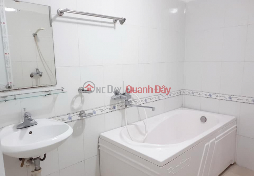 đ 7.5 Million/ month | HOUSE FOR RENT ON DINH CONG LANE, HOANG MAI, 2.5 FLOORS, 42M, PRICE ONLY 7.5 MILLION, PRIORITY FOR YOUNG, LONG TERM, RESIDENTIAL FAMILIES