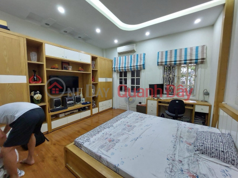 HAO NAM TOWNHOUSE FOR SALE, GARDEN IN THE MIDDLE OF THE CITY, Area 80M2 5 FLOORS _0