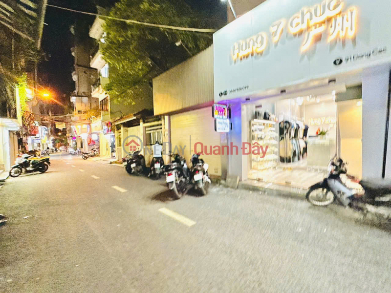 NGUYEN HY QUANG STREET, HOANG CAU.<br \\/><br \\/> - BUSINESS - CAR - ELEVATOR PARKING ARE ENTIRE Sales Listings