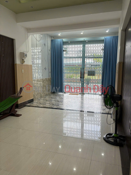 109. 3 Bedroom House 10 Million Near Vincom Hung Vuong Convenient For Business, Vietnam, Rental | đ 10 Million/ month