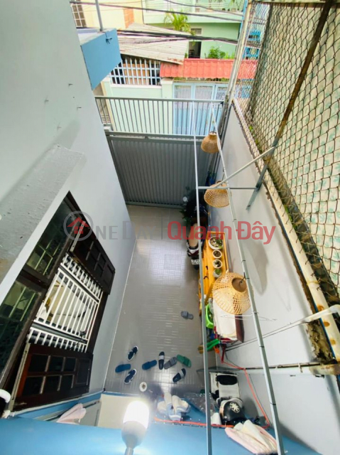 House with beautiful location Kiet Duy Tan - 10 Steps from the road - Super Location _0
