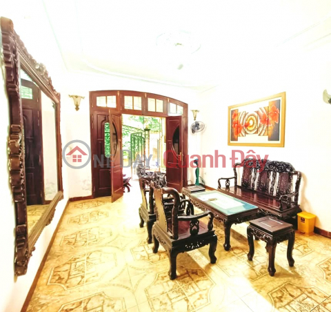 House for sale on Nguyen Ngoc Vu, Cau Giay, car accessible, 119m2 x 5 floors, 4.5m frontage, only 20 billion. _0