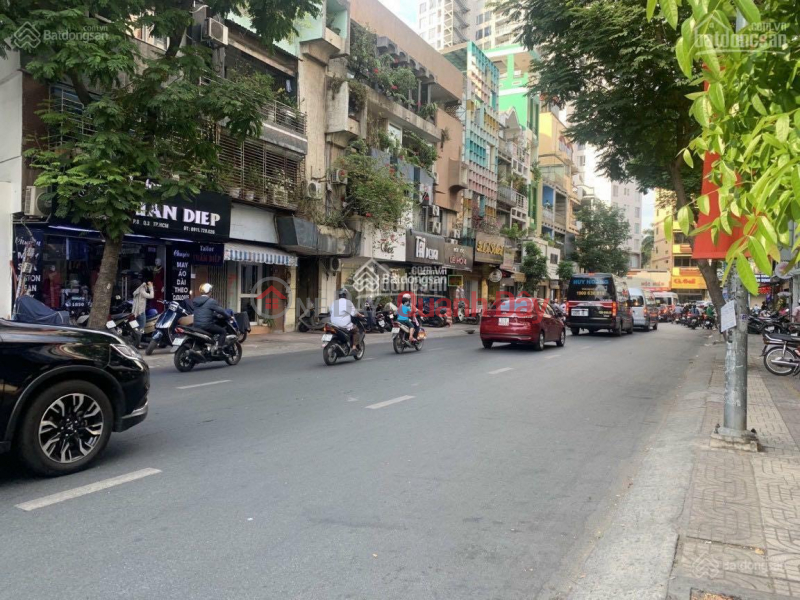 Business premises close to Pham Van Hai market Rental Listings