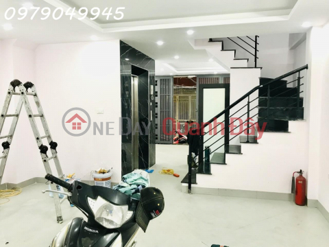 BÁN NHÀ TRỌ XUÂN THỦY 82M2X7T, THANG MÁY, 140 TRIỆU/THÁNG, 15M Ô TÔ, GIÁ 16 TỶ _0