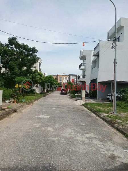 Owner selling land with a newly built 2-story house included, in Van Huong resettlement area, Hai Phong - Price 3 billion xxx VND Sales Listings