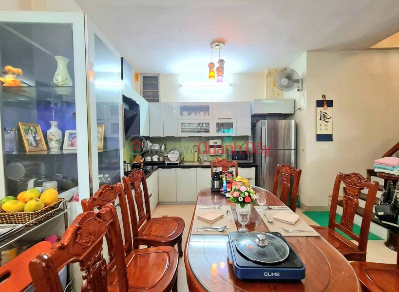 Giảm chào 200tr! Bán nhà mặt phố Thái Thịnh, 43m2, 4 tầng, mặt tiền 4.2m, nhỉnh 26 tỷ, KD tốt, Việt Nam Bán | đ 26 tỷ