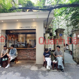 ANCIENT FRENCH VILLA - THE BEAUTY OF FRENCH ARCHITECTURE IN THE HEART OF THE CAPITAL.<br \/> LOCATED RIGHT ON DANG THAI THAN STREET_HOAN KIEM _0