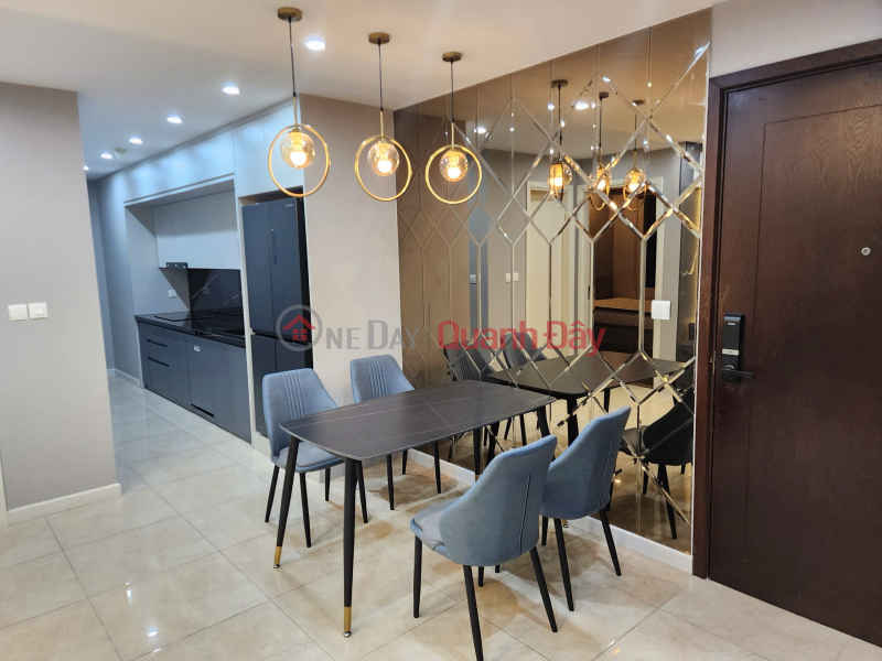 đ 8 tỷ [VINHOMES D\'CAPITALE] bán nhanh CHCC 2PN, dt 72m2 view hồ tầng trung tòa C3/ nhỉnh 8 tỷ
