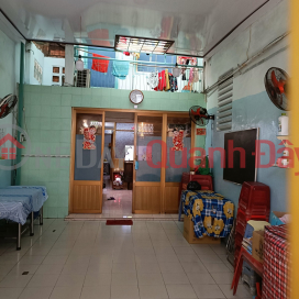 House for sale in alley 3m Minh Phung street, District 6, area 72m2, convenient for construction and repair Price 5.1 billion VND _0