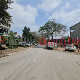 Corner lot for sale 60m2 in Phu Thi, Gia Lam. Car access is only 2 billion x. Contact 0989894845 _0