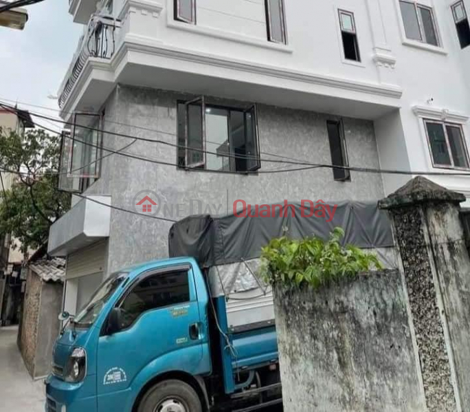 Selling Thach Ban house, 35m, beautiful new 5 floors, parking car, 2,x billion. Sales Listings