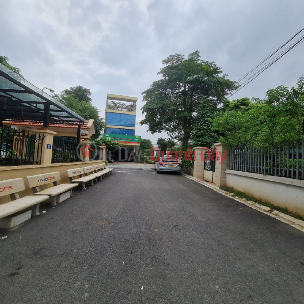 Corner lot on the car-avoiding road in Dong Du, Gia Lam, Hanoi. 252m2, frontage 30m. Contact 0989894845, Vietnam Sales | đ 26.79 Billion