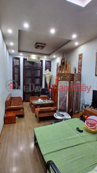 đ 9.6 Billion The owner is selling a 3-story house at 168 Kim Giang, with good ventilation.