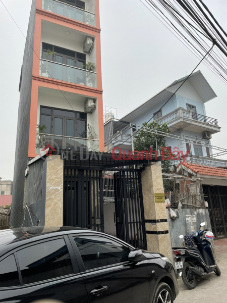 ₫ 2.8 Billion, The owner needs to sell a 4-storey house in Bich Hoa, Thanh Oai, the main road with cars avoiding each other is good business