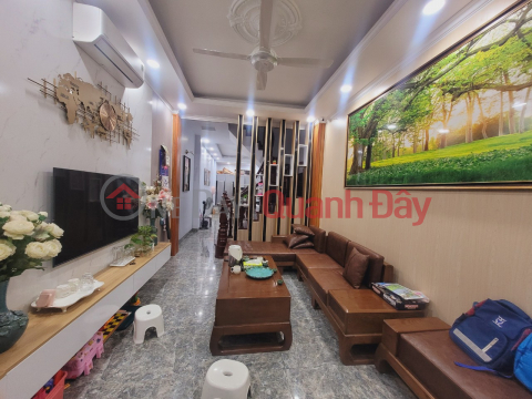 House for sale in Thai Thinh Dong Da 53m2 10.6 billion 4 floors 3.3 frontage on Thong Lane near the street, near cars. _0