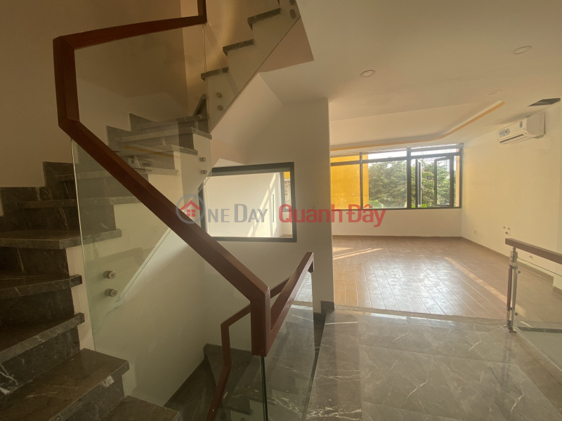 đ 10.5 Billion VIP - House for sale on QUANG TRUNG STREET, HIEP PHU WARD, BEAUTIFUL 4-FLOOR HOUSE, 5.3M HORIZONTAL