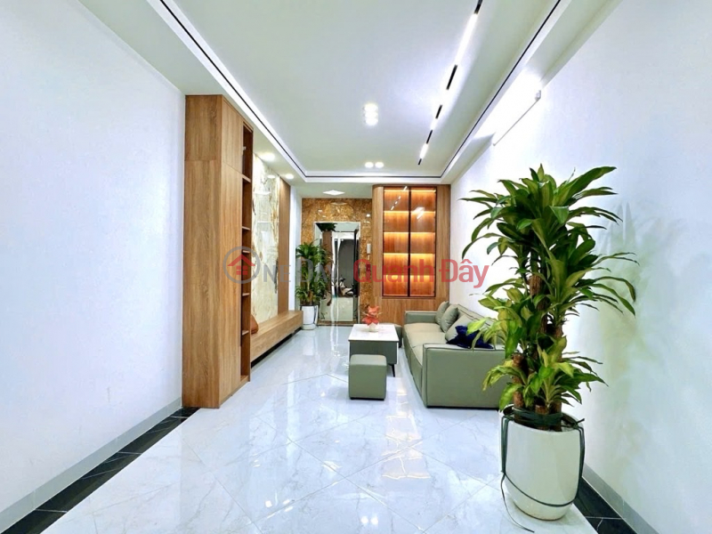 XUÂN THỦY 35M GIÁ 11,9 TỶ,20M Ô TÔ TRÁNH,NGÕ THÔNG,THANG MÁY,FULL NỘI THẤT Niêm yết bán