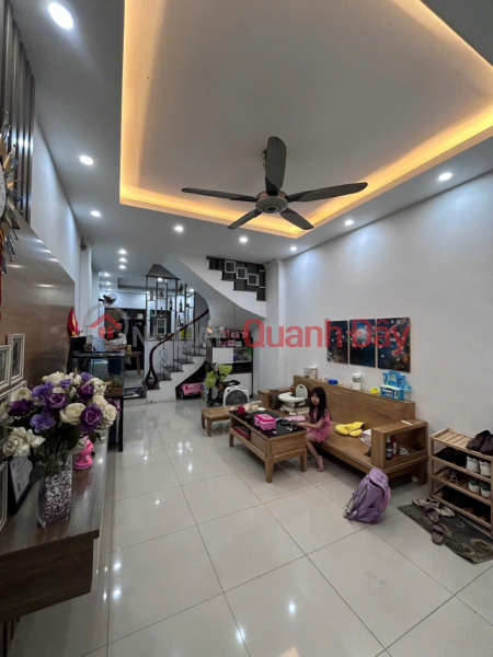 HOUSE FOR SALE IN TRINH DINH CUU - HOANG MAI, 47M2, FRONTAGE 4M, PRICE 11.85 BILLION. Sales Listings