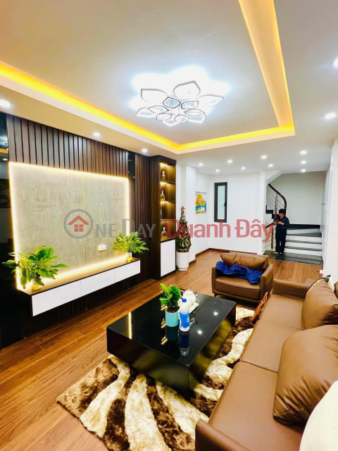 Bán nhà Xuân La 47m2- 5 tầng, mặt tiền 4.2m, giá chào 5.6 tỷ còn thương lượng. _0