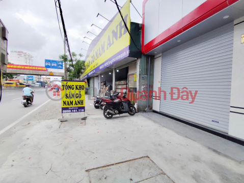Nhà mặt đường Nguyễn Văn Linh gần AEON, 40m 1.5 tầng, Giá 2.35 tỉ _0