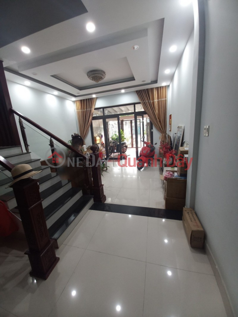 Own a beautiful house, 3-storey house facing Ngu Hanh Son, directly to Mai Dang Chon and Vo Chi Cong _0