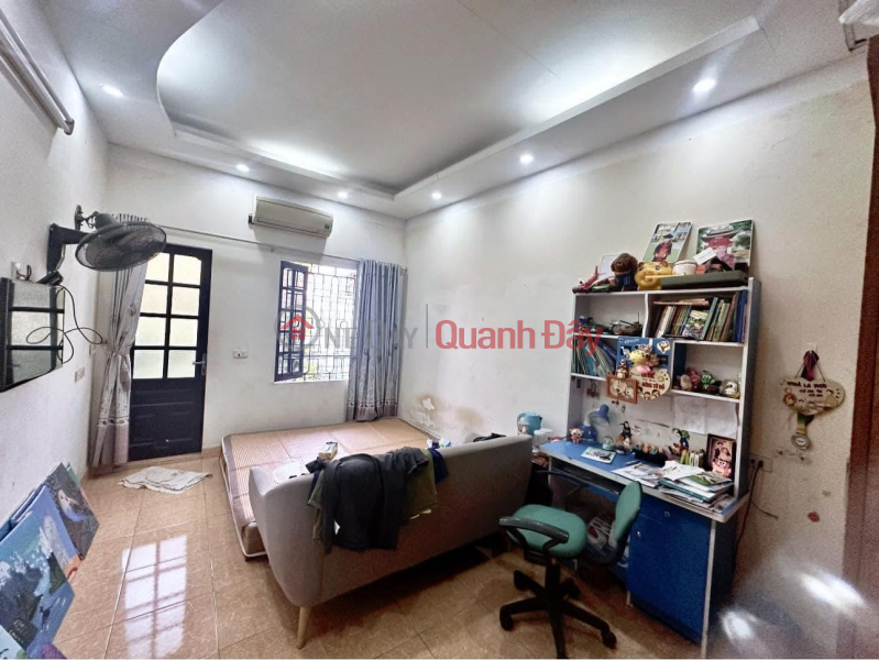 Property Search Vietnam | OneDay | Nhà ở, Niêm yết bán | BÁN NHÀ PHỐ TRẠM- CỔ LINH KHÔNG CHỈ HIẾM MÀ LÀ CỰC HIẾM- NGÕ RỘNG Ô TÔ ĐỖ GẦN
NHÀ CHỦ TỰ XÂY 42M GIÁ CHỈ 2.X