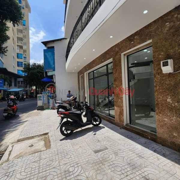 Property Search Vietnam | OneDay | Residential, Rental Listings, HOUSE ON NGUYEN THAI BINH STREET, 10m WIDE, 4 FLOORS