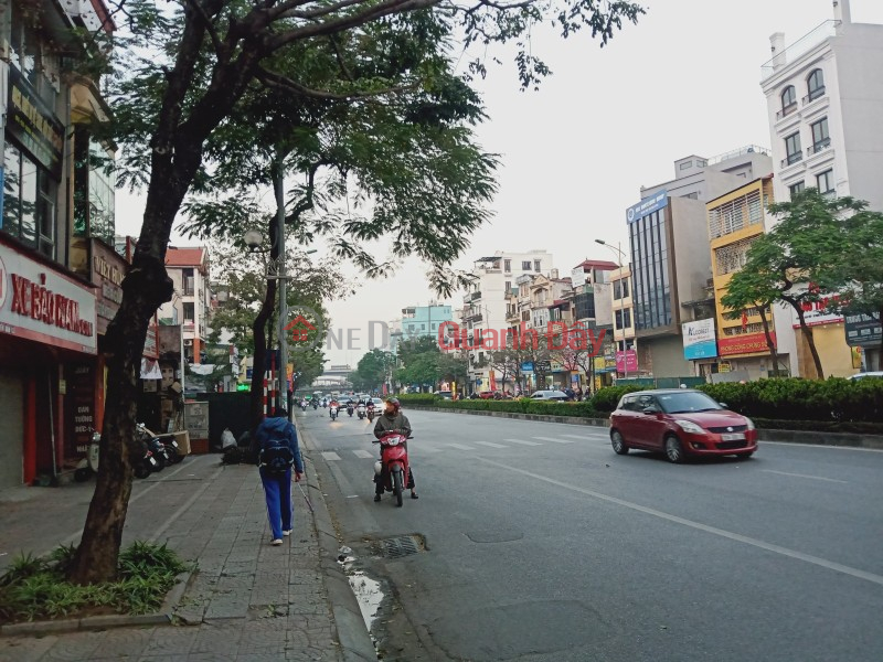 NGUYEN VAN CU STREET, THE BUSIEST BUSINESS STREET IN THE DISTRICT, 60M ROAD FRONT, BALL SIDEWALK. | Vietnam Sales đ 15.5 Billion