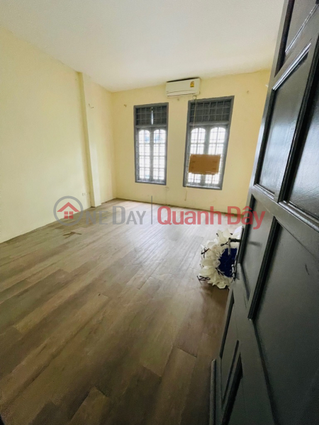 House for sale on Nguyen Chi Thanh, Dong Da, 2 frontages, car, 46m2, 4 floors, only 14 billion Sales Listings