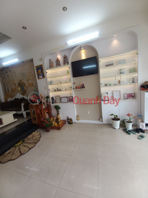 ► Corner of Le Do Street, 60m2, 5m wide, 3 beautiful floors, Vip Business, 10.x billion _0